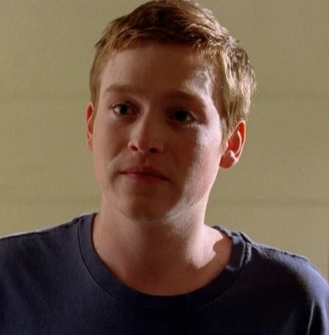 2x04-Louis.webp