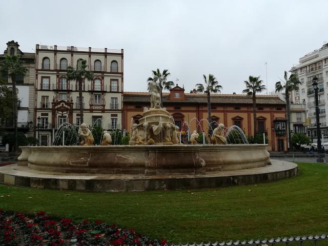 Sevilla, bajo la lluvia de otoño - Blogs de España - Día uno: Llegada y paseo por la judería (5)