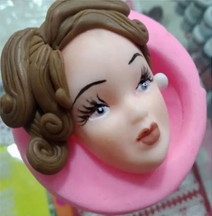 Molde silicona cara de mujer para muñecas y novias en pasta fría