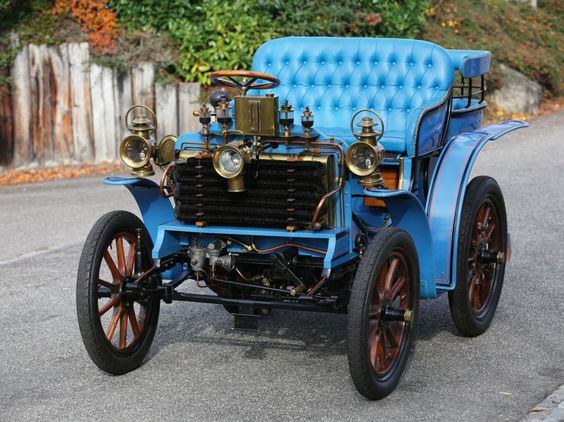 blue-vintage-car.jpg