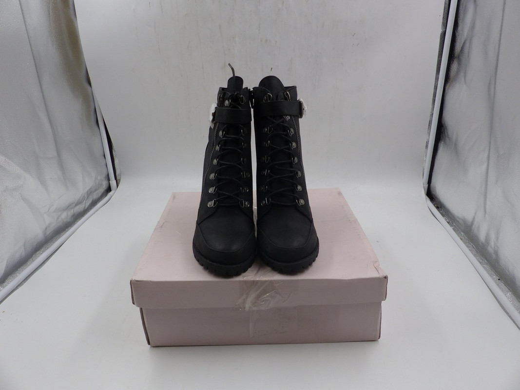JUST FAB WOMENS COMFORTABLE BLACK PRACIDA BOOT WITH BUCKLE ACCESSORY SIZE 9