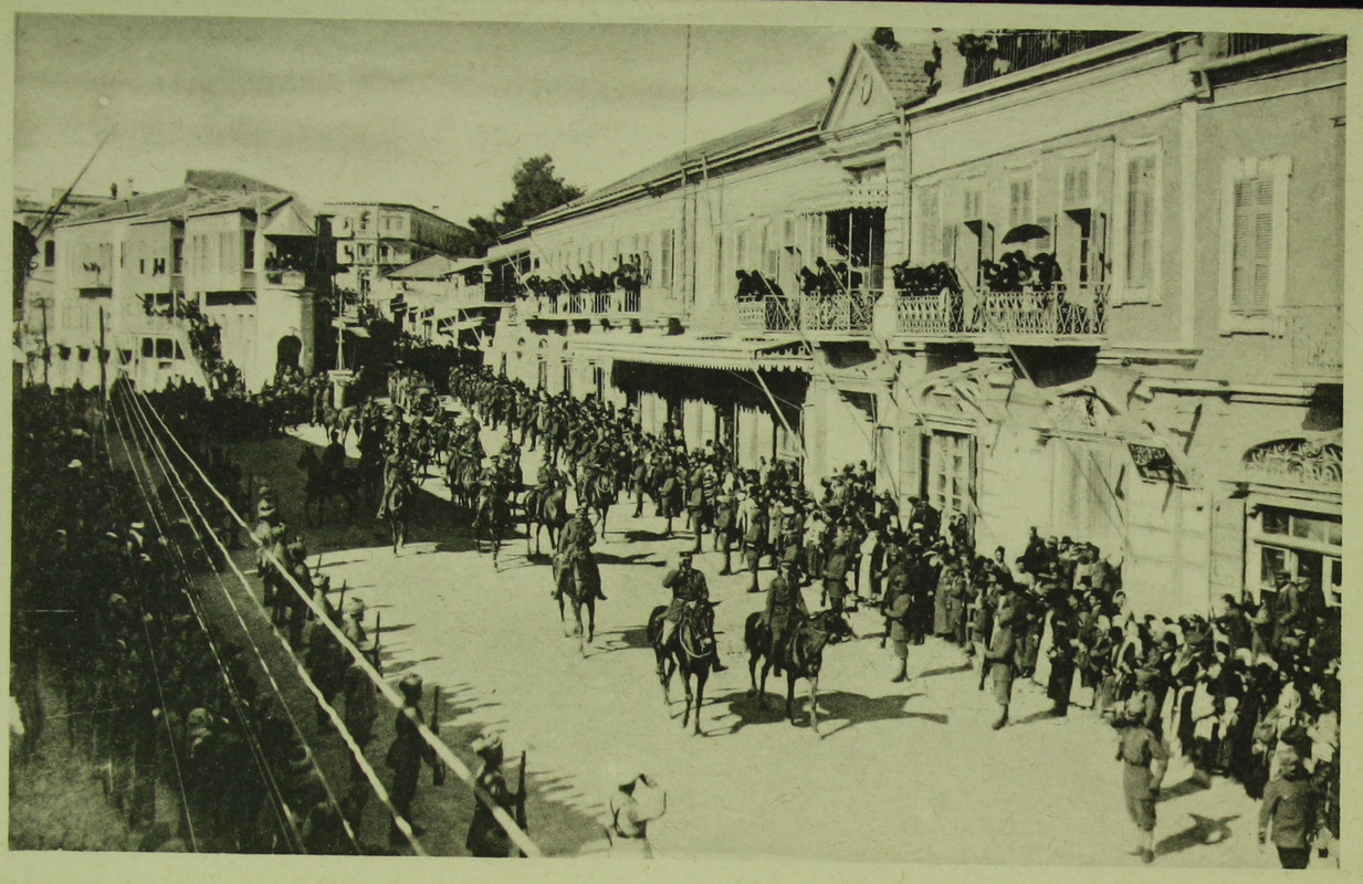 Allenby's troops march through Jaffa street.Battle_of_Jerusalem_(1917)_C_SR_013