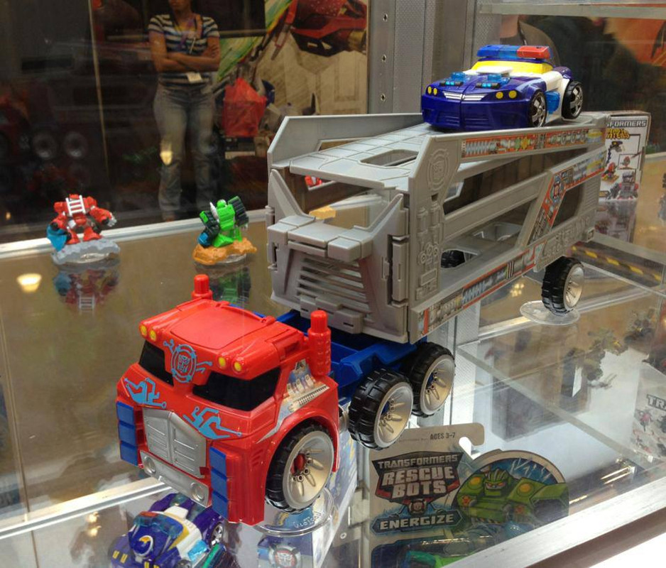 9385_546031298777911_925173559_n