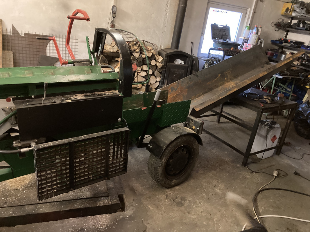 BB44C716-73B4-4D7A-9C44-9767BB19ED4A