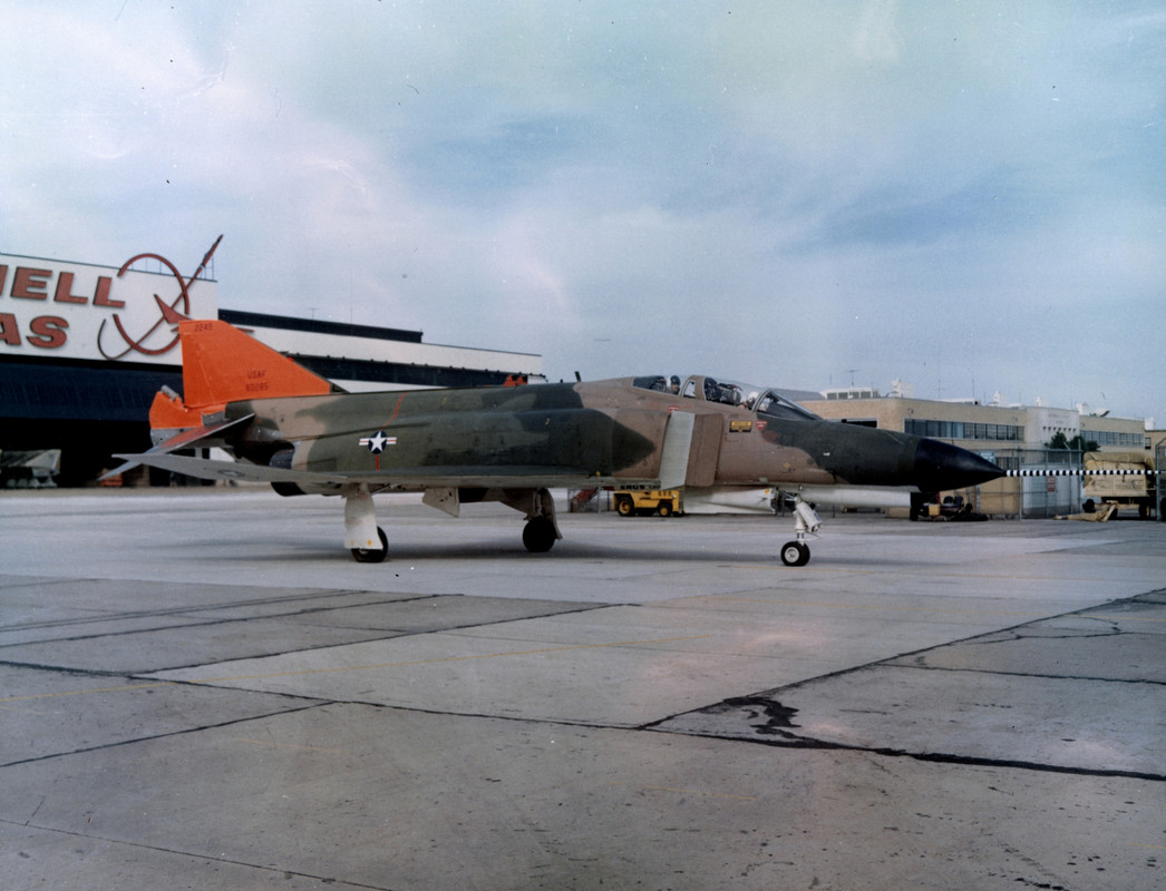 zz66-0285 F-4E Spin Test(Resized)