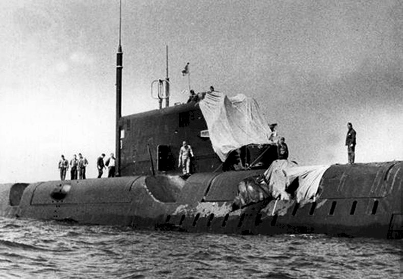 Les sous-marins nucléaires - Reportages / Photos - Page 2 0602104721e