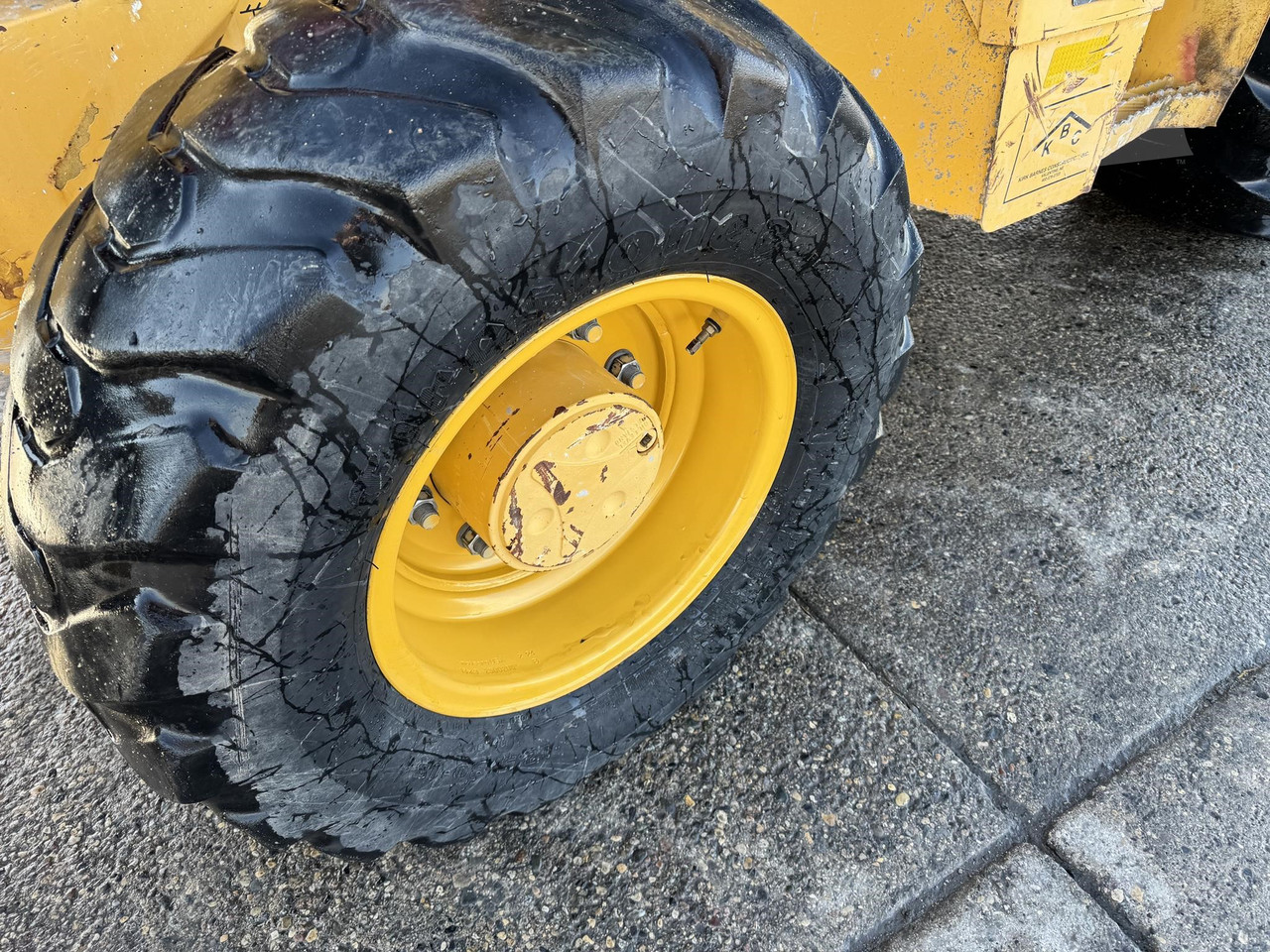 Vehicle thumbnail 25