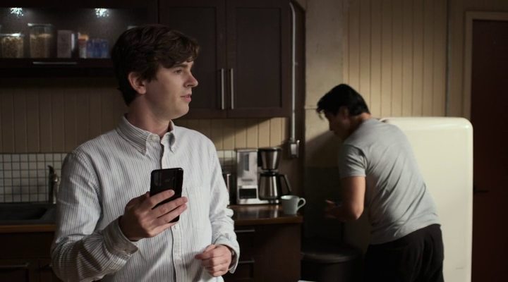 The.Good.Doctor.S04E01.WEBRip.x264-ION10-005