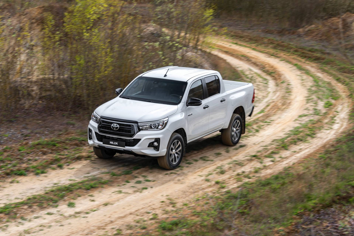 Toyota Hilux 2019 Special Edition (37)
