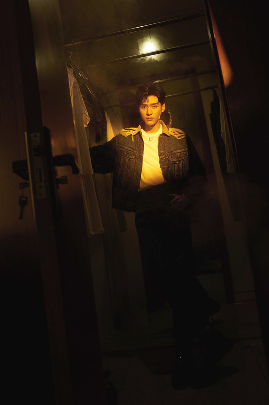 006DurXoly1hglue9f2v8j323t35re82