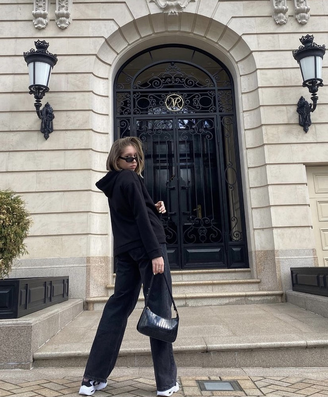 ED8EA52A-090C-4695-9E2F-972B3587D667