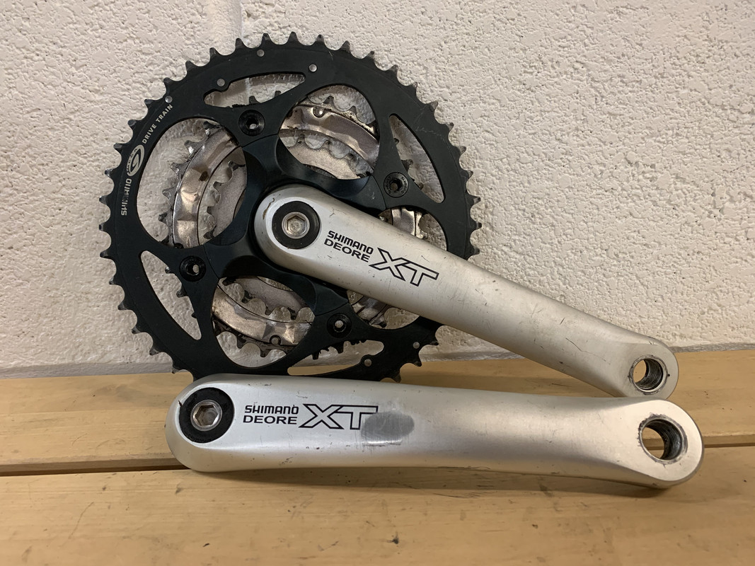 EF2F3AB0-63B3-4DE4-BBEF-441957772C4F