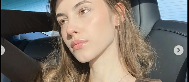 Eva Cudmore Sucking Boyfriend In Car Deep Blowjob