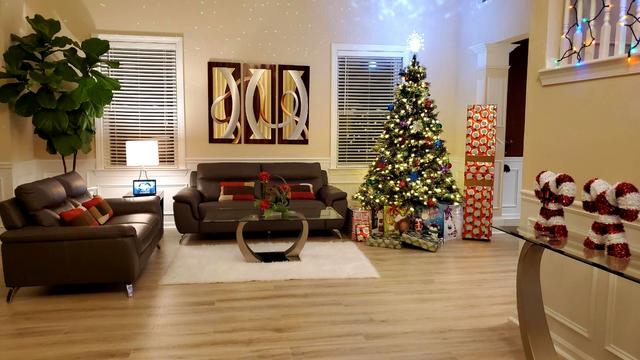 [Image: xmas2.jpg]