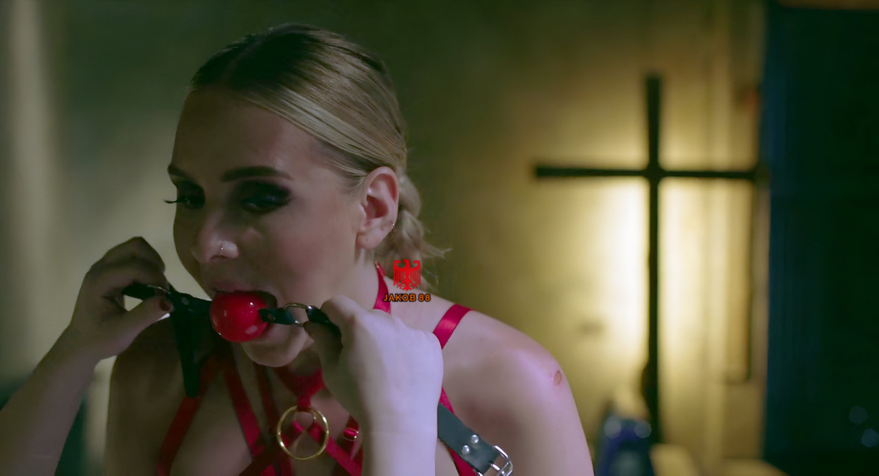 Sofia Kappel 2 - Pleasure 2021