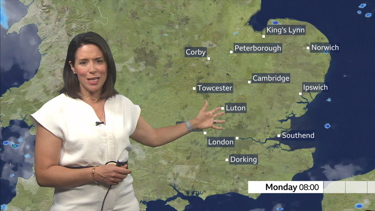 BBC London News_20230702_18001805.ts_snapshot_06.37.030