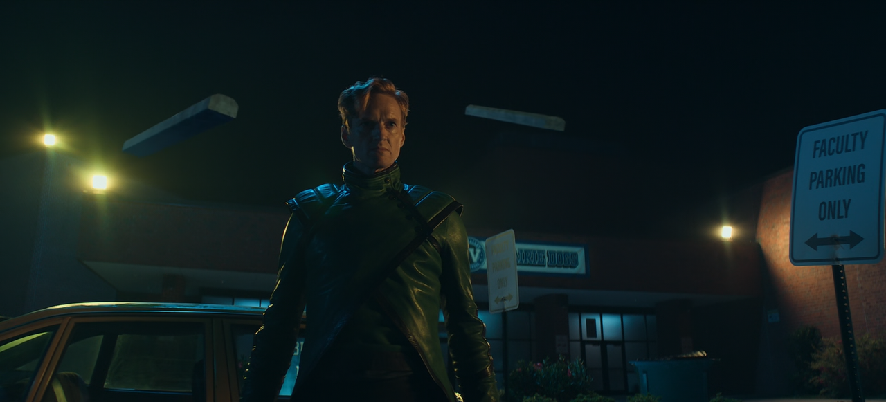 Stargirl.S01E02.S.T.R.I.P.E.1080p.10bit.BluRay.AAC5.1.HEVC-Vyndros.mkv_snapshot_42.31_[2020.10.10_03