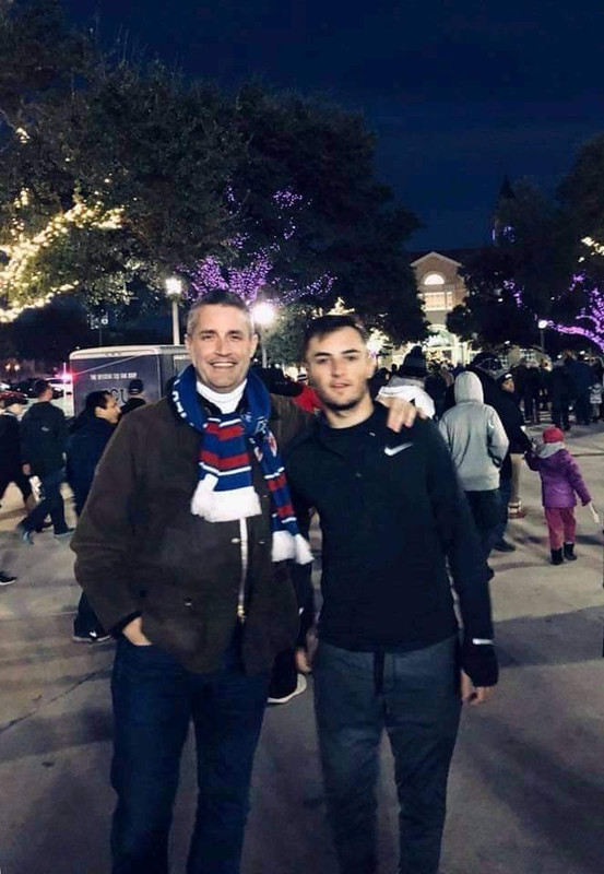 2545E865-606F-4B98-9E65-88C0F9B25AF8