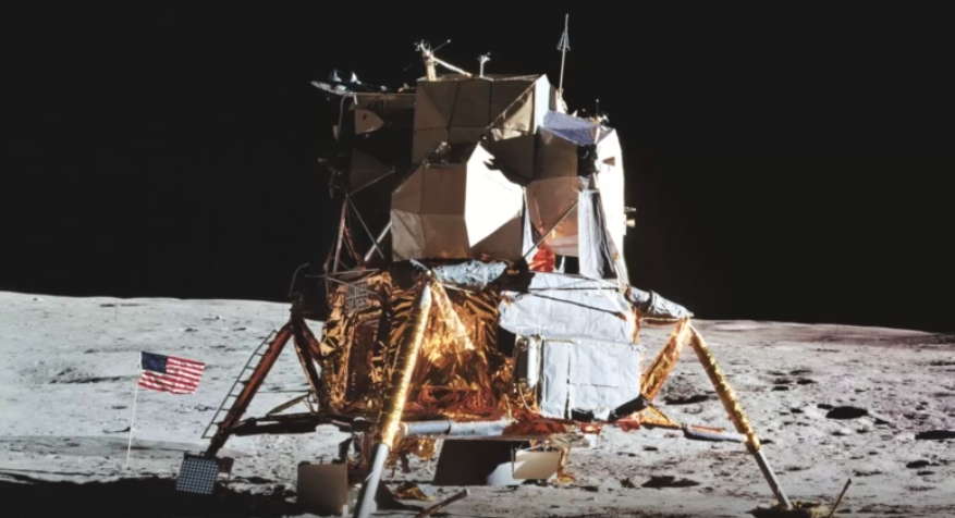 NASA juoką keliantis 