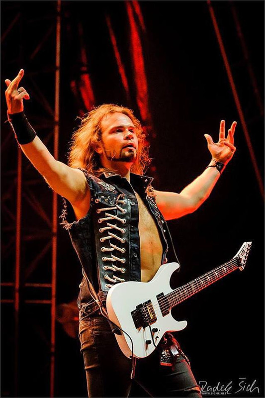 37641149_10156748121532139_7424832452767514624_n