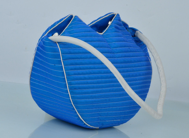 bluestripedquiltedbagmedium.jpg