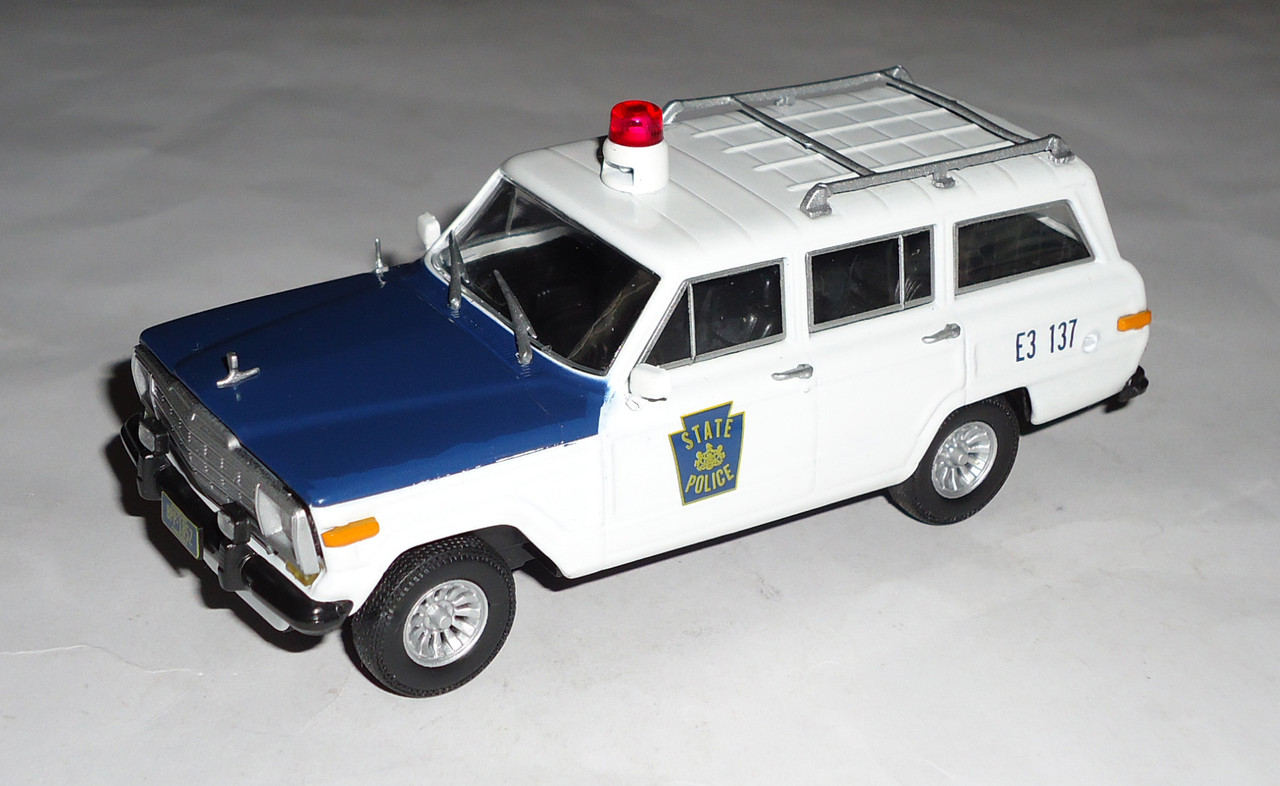 Jeep-Wagoneer Police