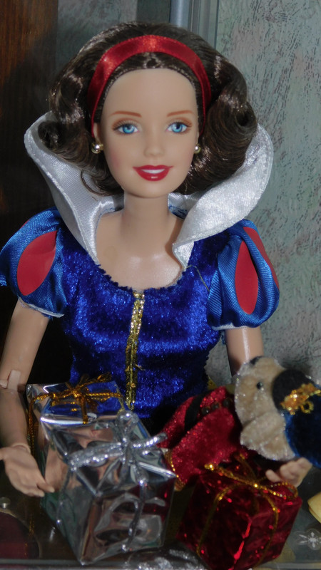 Витрина, подоконник у Стояны 072