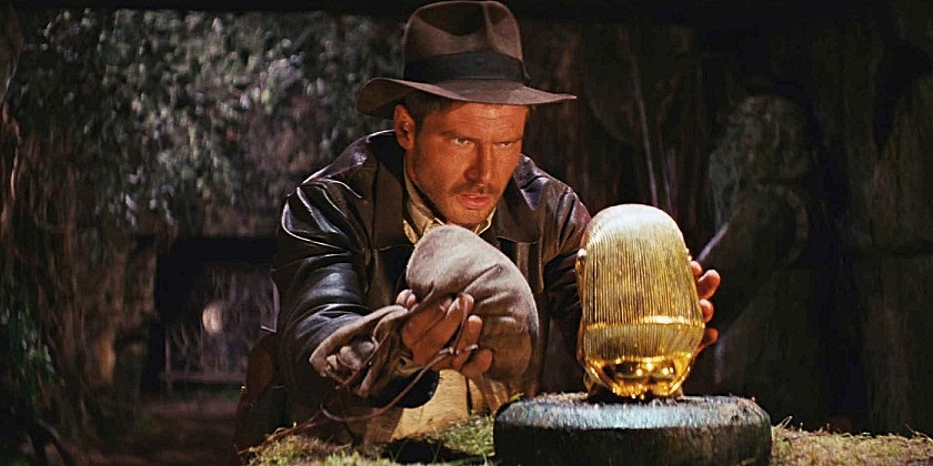 RAIDERS-LOST-ARK-FOTOR.jpg