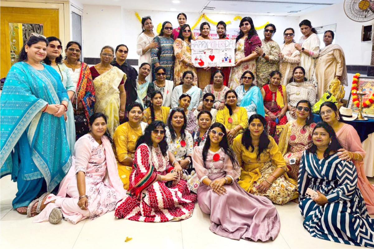 अग्रवाल युगल महिला विंग द्वारा माताओं का सम्मान एवं पन्नाधाय नाटक का किया मंचन