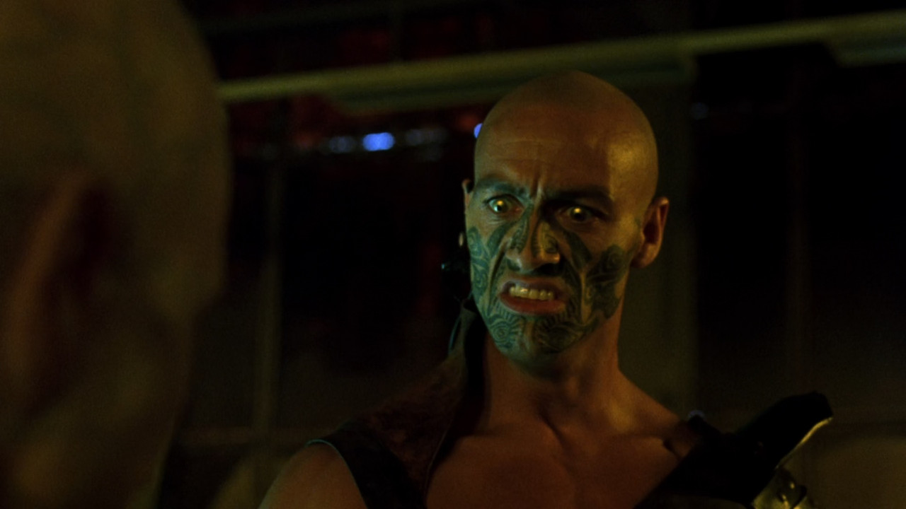 Blade II 2002 (1080p x265 10bit Tigole).mkv_snap