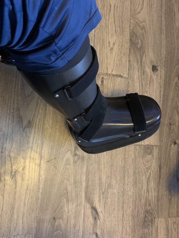 5-A2-FDBC3-3321-4951-8-C3-C-E6-FB7-AA75-B74