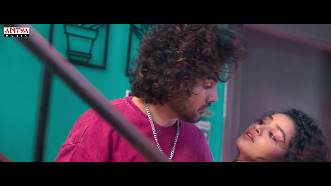 vlcsnap-2024-04-16-19h49m43s773