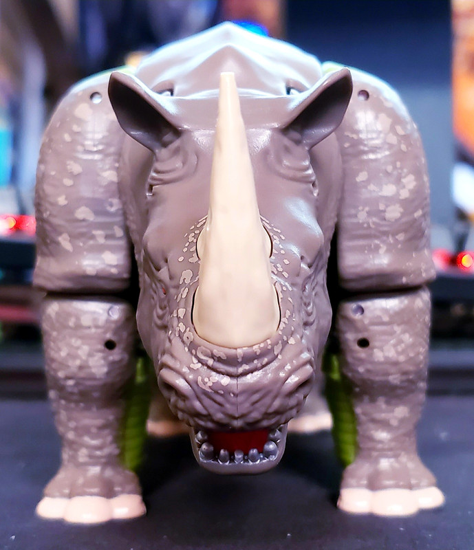 Kingdom-Rhinox-In-Hand-Images-24