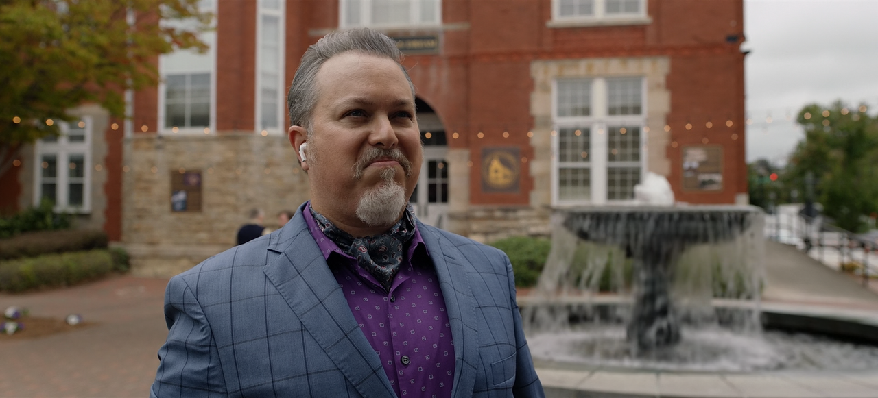 Stargirl.S03E01.Frenemies.-.Chapter.One.The.Murder.1080p.10bit.AMZN.WEB-DL.DDP5.1.HEVC-Vyndros.mkv_s