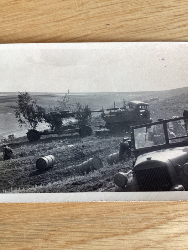Wehrmacht Geschütz Schlepper Fluss Osten Original Foto