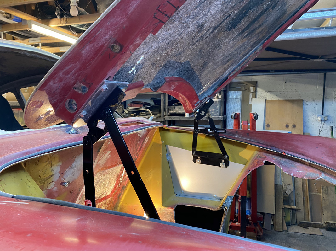 4D744B64-21C8-45B6-A660-EAC1487F62F9