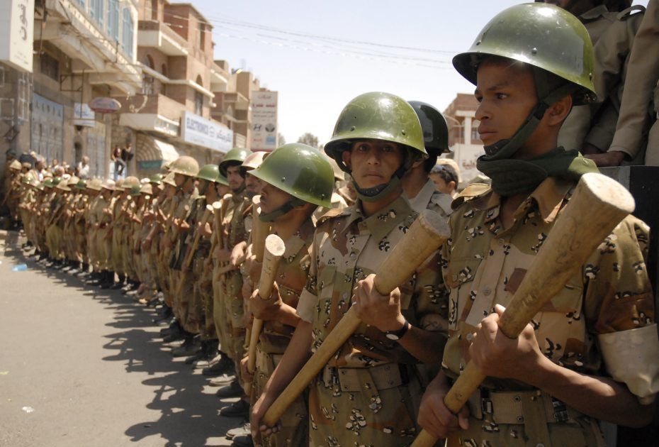 yemen-sanaa-manifestation-armee-20110929.jpg