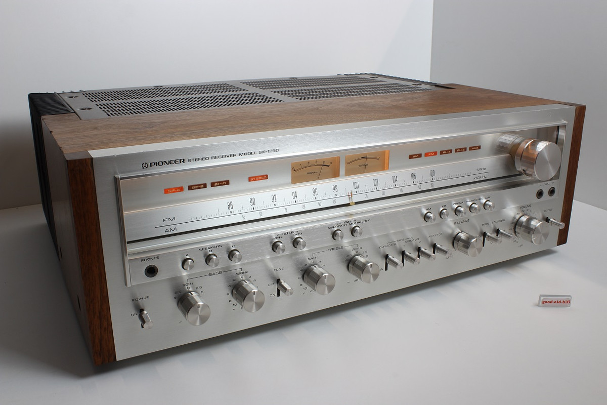 [Bild: Pioneer-SX-1250.jpg]