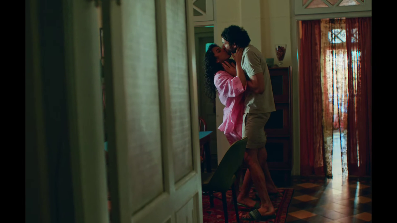 [Image: vlcsnap-2025-12-21-22h12m55s791.png]