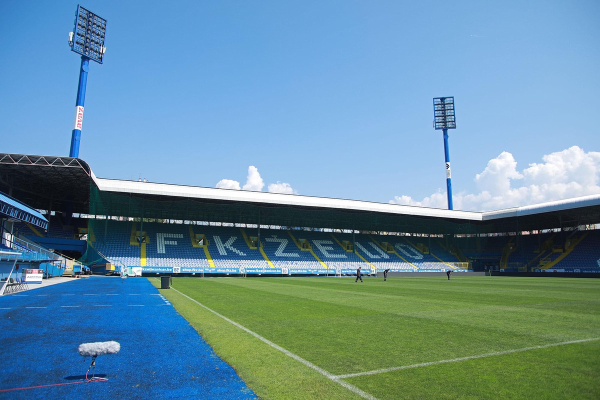 2DB02BE1-61CF-4C42-8D0B-1A46D0A983F3