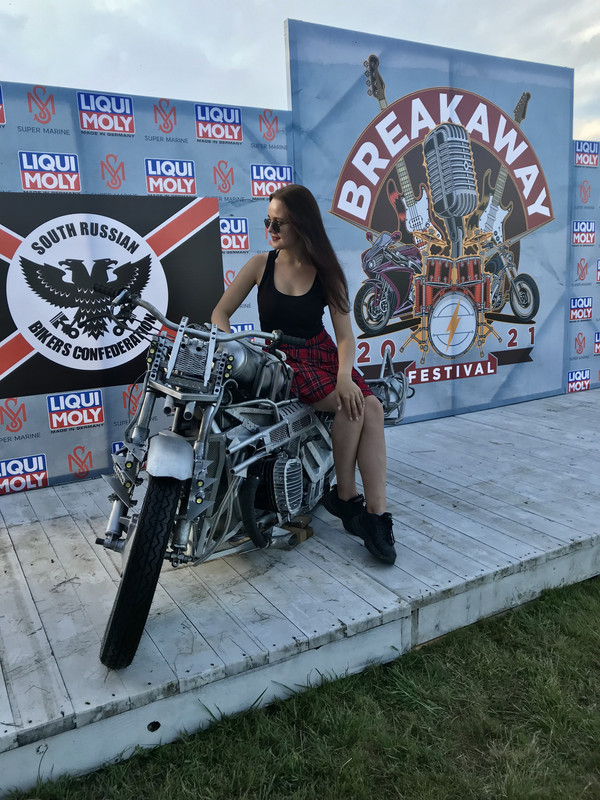 5B3103BE-C53F-4765-B447-5D0F8D4784F2