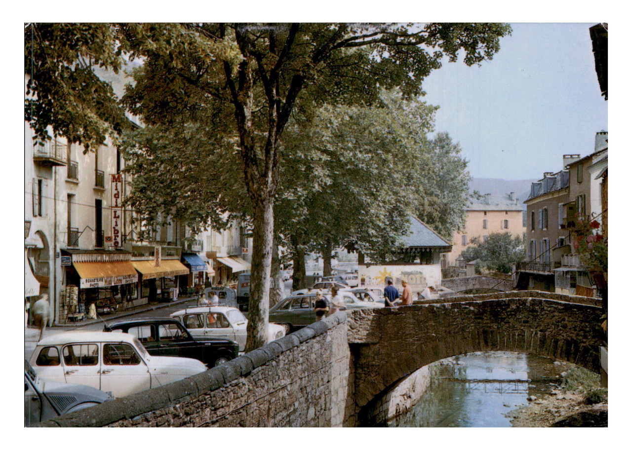 Meyrueis Lozère le Centre Ville (SCP 702)