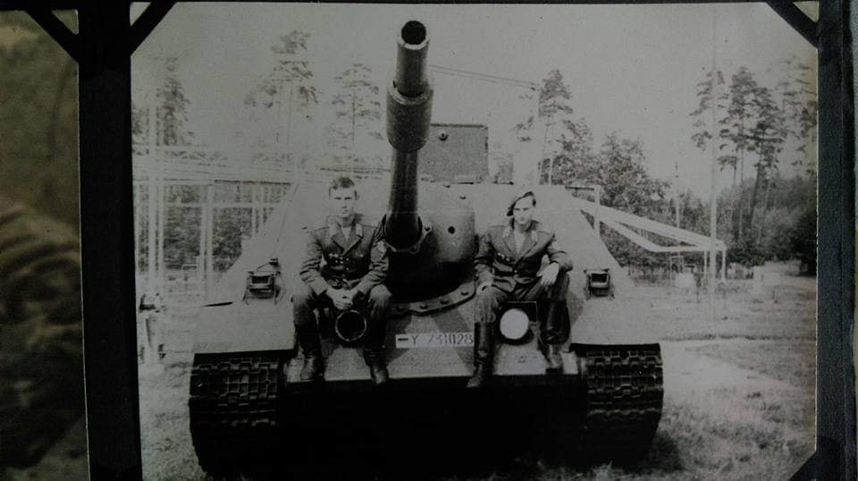 SU-100 visually modified to look like a West German Kanonenjagdpanzer (Probably Polish Army) 1