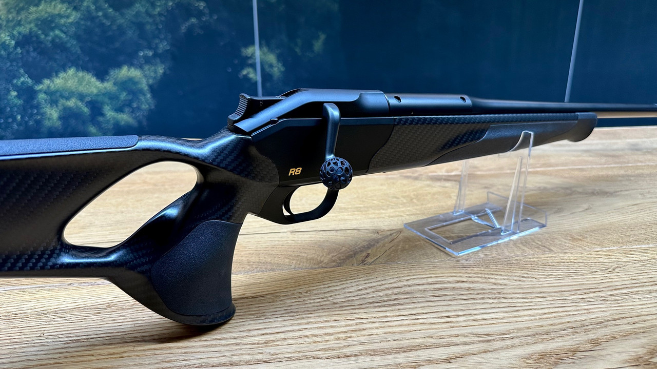 Blaser-R8-Carbon-Komplettwaffe-2