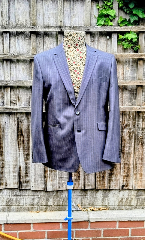 Grey Pinstripe Mens Blazer - Chest 46 Inch