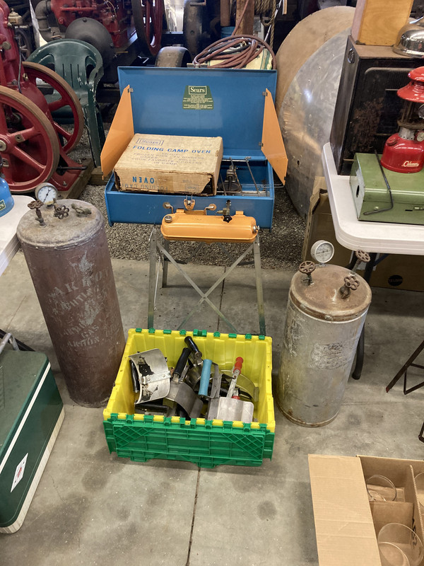 1744B574-7DF0-4E0A-976E-EAE87B9C5800