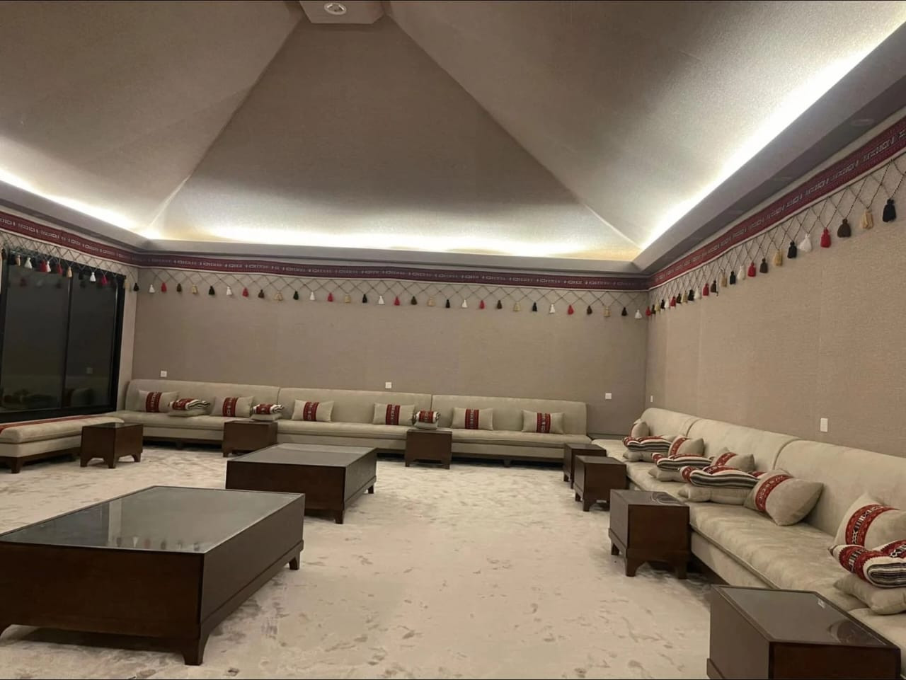 مجلس تراثي مع سدو ملون