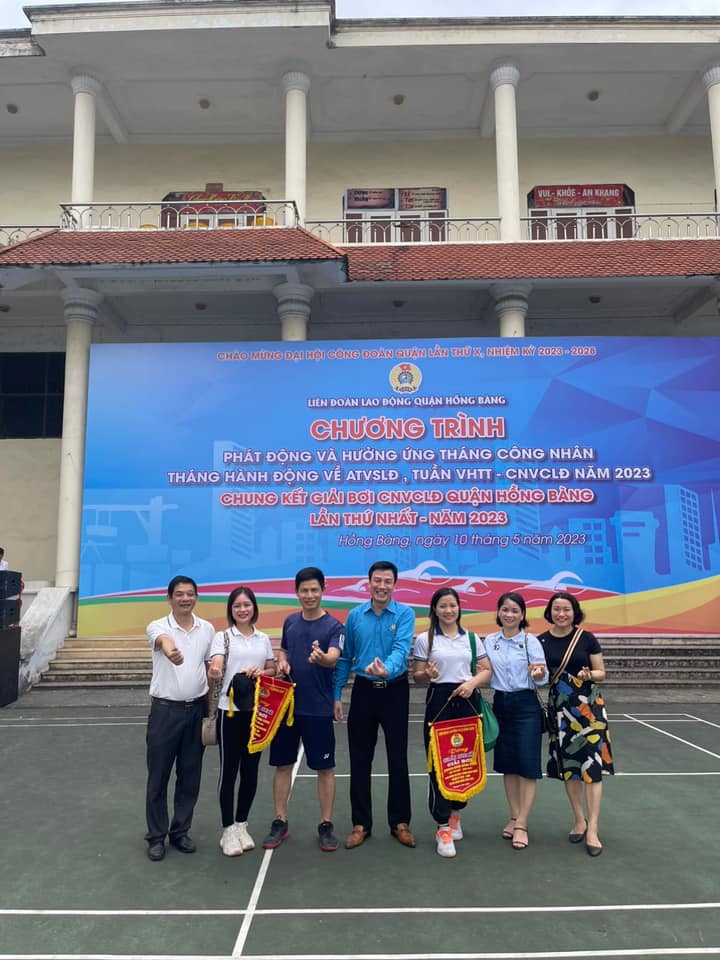 bể bơi sạch