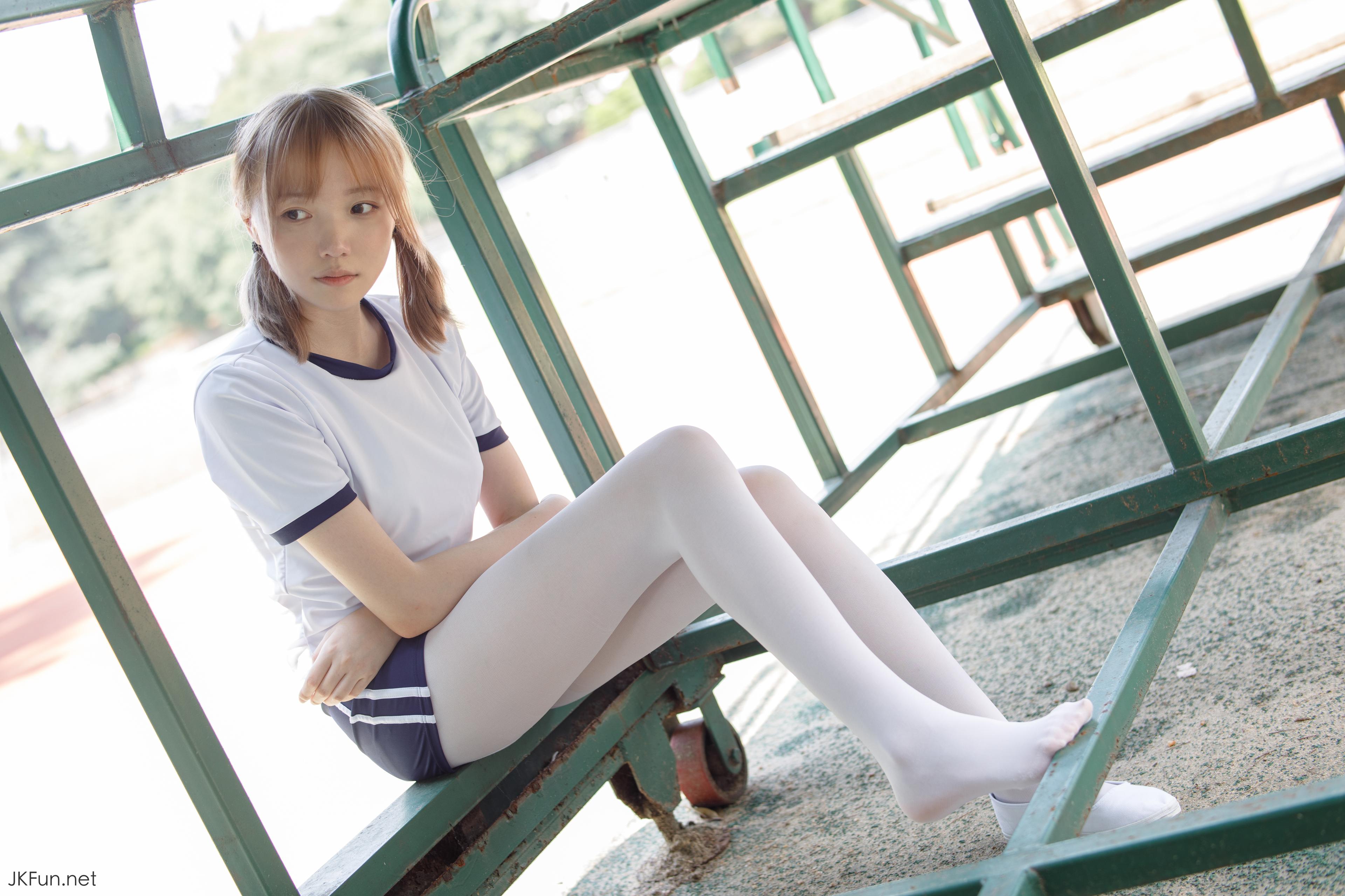 森萝财团 [JKFUN-019] Aika - 80D白丝外景体操服 102