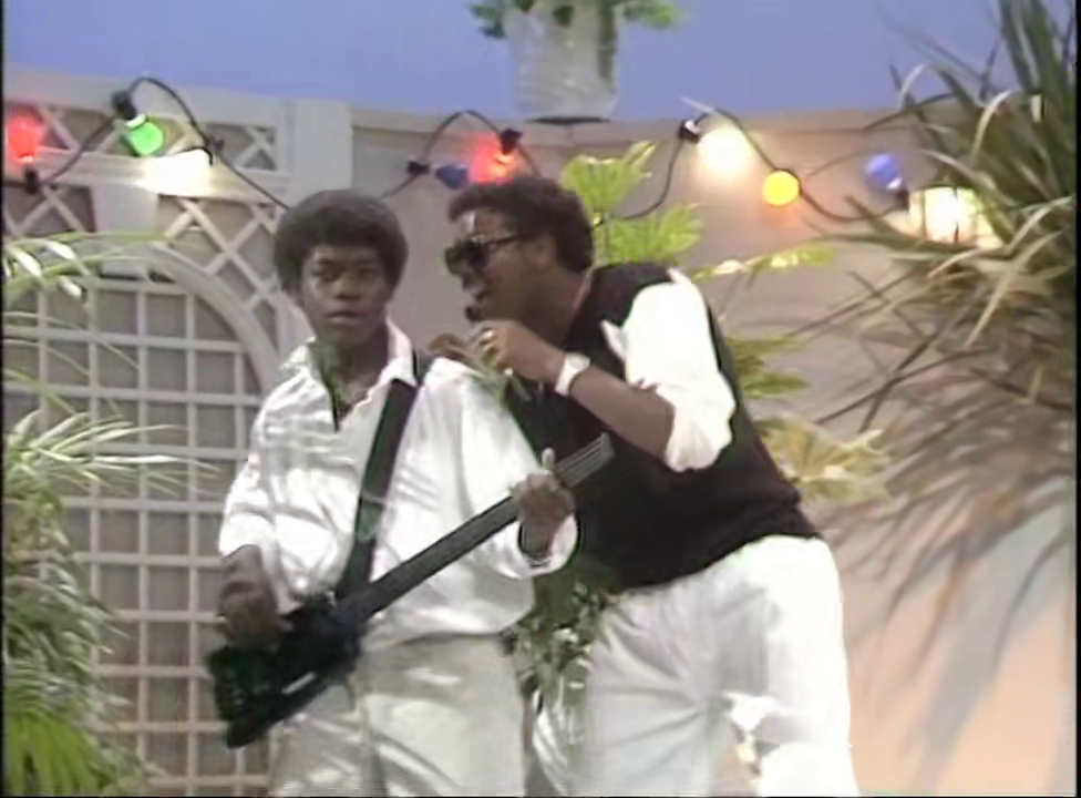 [Image: ltb63wvf8a8b.png]